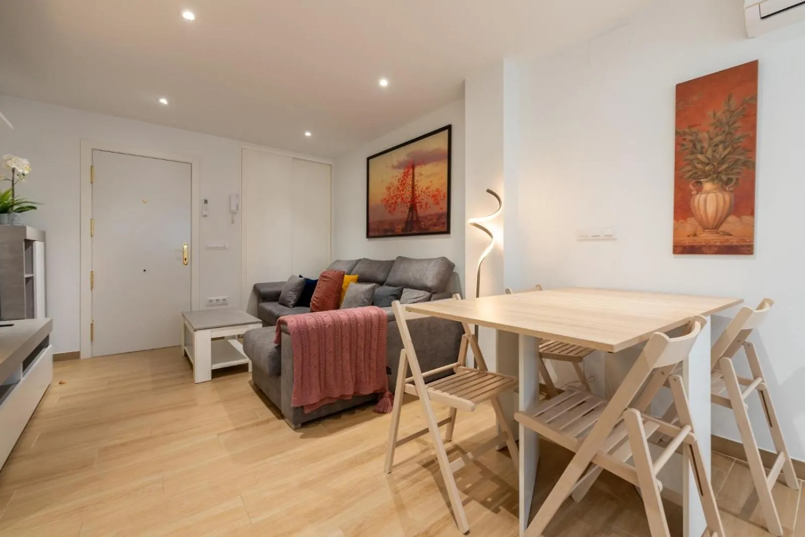 Otumba Suite Sevilla España